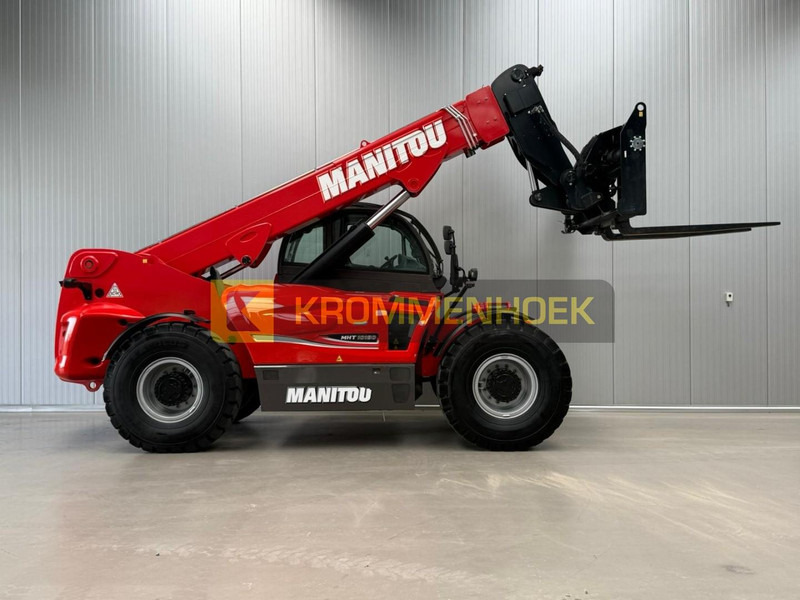 Teleszkópos rakodó Manitou MHT 10180: 5 kép.
