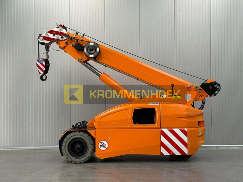 Valla V 110 R - Mini daru: 1 kép. Valla V 110 R - Mini daru: 1 kép.