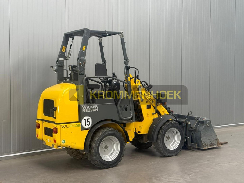 WACKER NEUSON WL 20 e - Gumikerekes homlokrakodó: 4 kép. WACKER NEUSON WL 20 e - Gumikerekes homlokrakodó: 4 kép.