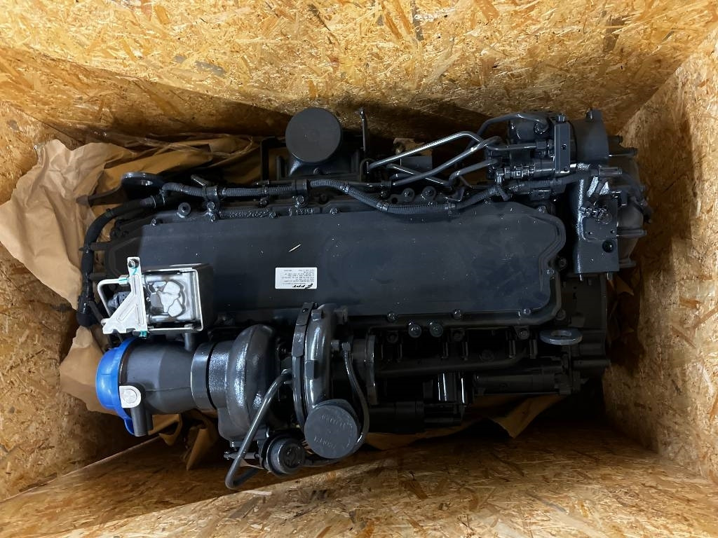 CNH Engine - CNH - F2CFE613G - Motor - Mezőgazdasági gépek: 1 kép. CNH Engine - CNH - F2CFE613G - Motor - Mezőgazdasági gépek: 1 kép.