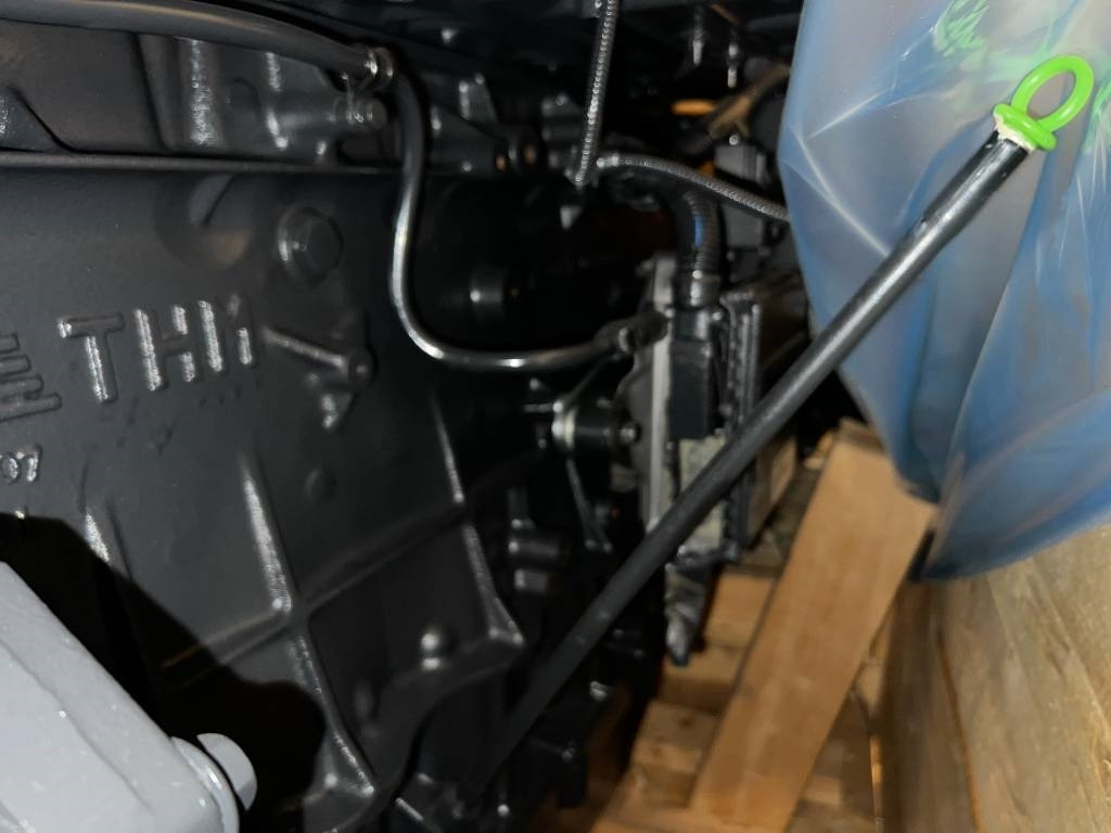 CNH Engine - CNH - F3AE0684G - Motor - Mezőgazdasági gépek: 2 kép. CNH Engine - CNH - F3AE0684G - Motor - Mezőgazdasági gépek: 2 kép.