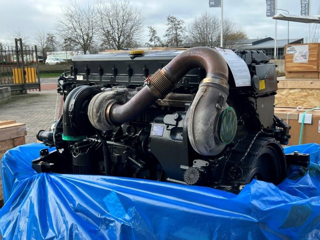 CNH Moteur - FPT Cursor 13 - F3CE0684C - Motor - Mezőgazdasági gépek: 4 kép. CNH Moteur - FPT Cursor 13 - F3CE0684C - Motor - Mezőgazdasági gépek: 4 kép.