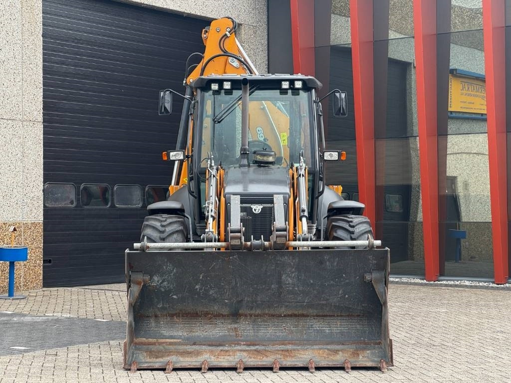 Case 695SV, Tier 3, 645 hours! - Kotrórakodó: 5 kép. Case 695SV, Tier 3, 645 hours! - Kotrórakodó: 5 kép.