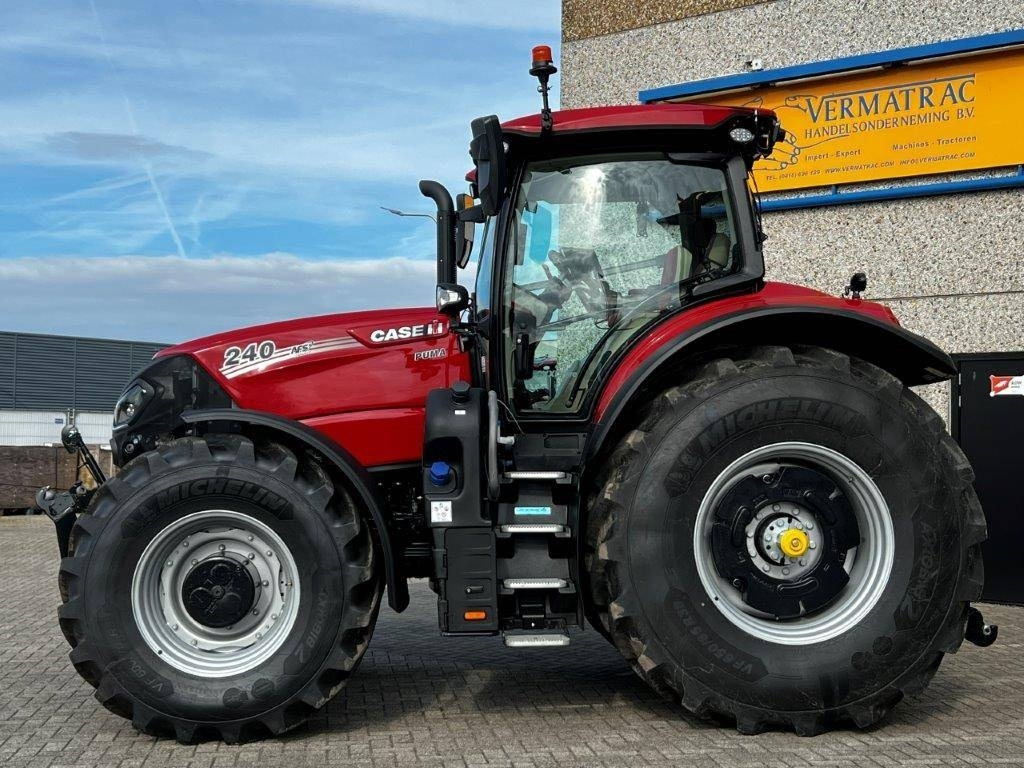 Case IH PUMA 240CVX, AFS Connect, 2024, frontlinkage, GPS! - Traktor: 5 kép. Case IH PUMA 240CVX, AFS Connect, 2024, frontlinkage, GPS! - Traktor: 5 kép.