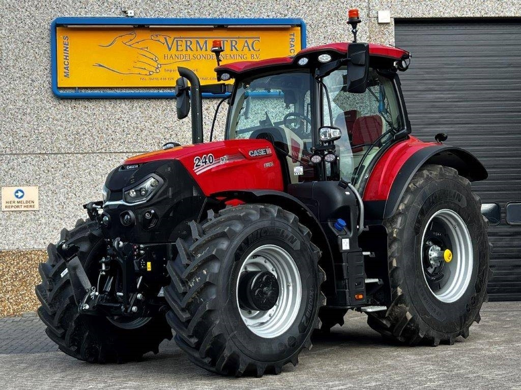 Case IH PUMA 240CVX, AFS Connect, 2024, frontlinkage, GPS! - Traktor: 1 kép. Case IH PUMA 240CVX, AFS Connect, 2024, frontlinkage, GPS! - Traktor: 1 kép.