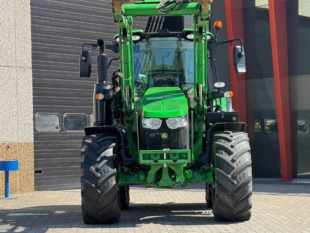 John Deere 6110M, 2021, Auto Power, 623R frontloader!! - Traktor: 3 kép. John Deere 6110M, 2021, Auto Power, 623R frontloader!! - Traktor: 3 kép.