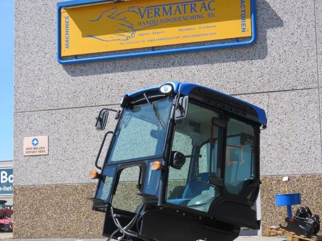 New Holland TK - Fülke - Mezőgazdasági gépek: 1 kép. New Holland TK - Fülke - Mezőgazdasági gépek: 1 kép.