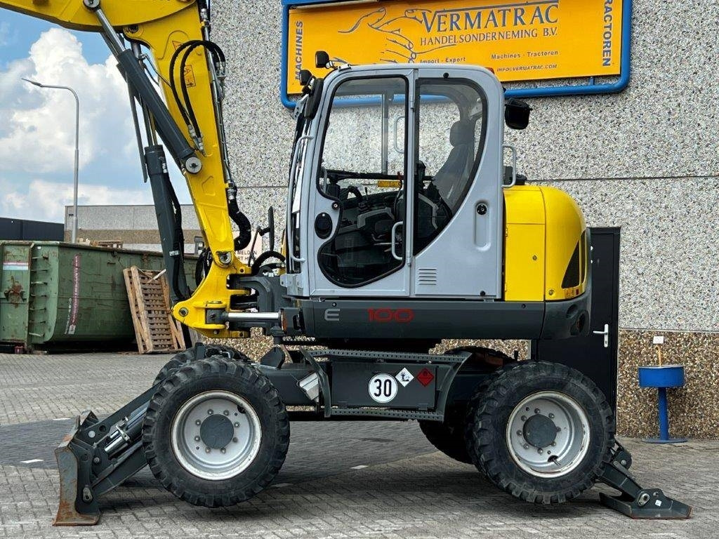 Wacker Neuson EW100 – 1376 hours – 2019!! - Gumikerekes kotró: 3 kép. Wacker Neuson EW100 – 1376 hours – 2019!! - Gumikerekes kotró: 3 kép.