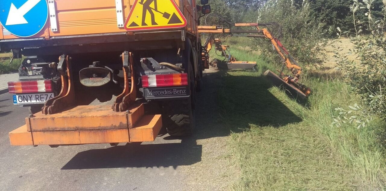 Dücker Kosiarka Wysięgnikowa Dücker TM 25 H (RSM13 + UNA 600) - Rézsűkasza: 3 kép. Dücker Kosiarka Wysięgnikowa Dücker TM 25 H (RSM13 + UNA 600) - Rézsűkasza: 3 kép.