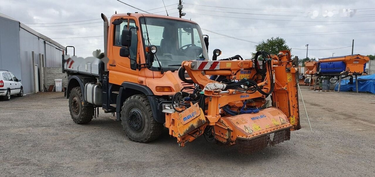 TANDEM MULAG MKF 600 + MRM/MRF 300 - Rézsűkasza: 1 kép. TANDEM MULAG MKF 600 + MRM/MRF 300 - Rézsűkasza: 1 kép.