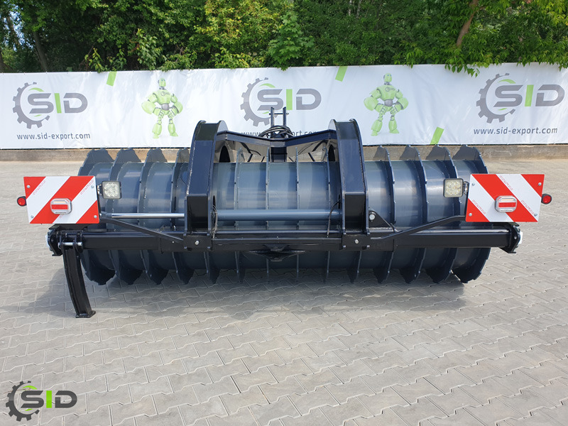 SID SILAGEWALZE / Le rouleau d'ensilage / Silage roller 3,0 m - Mezőgazdasági hengerek: 4 kép. SID SILAGEWALZE / Le rouleau d'ensilage / Silage roller 3,0 m - Mezőgazdasági hengerek: 4 kép.