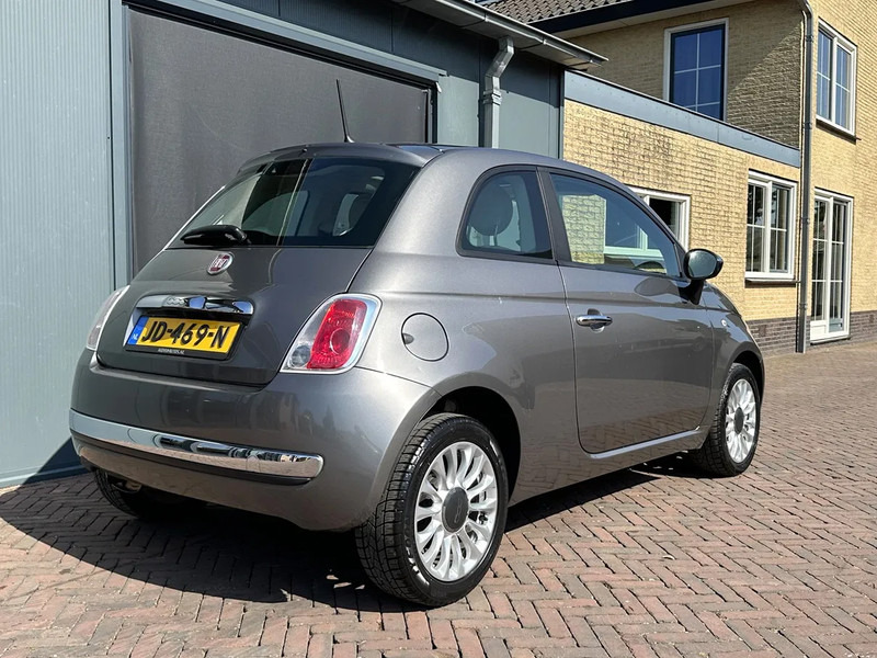 Fiat 500 1.2 Lounge Lmv Panoramadak Airco - Hatchback: 2 kép. Fiat 500 1.2 Lounge Lmv Panoramadak Airco - Hatchback: 2 kép.