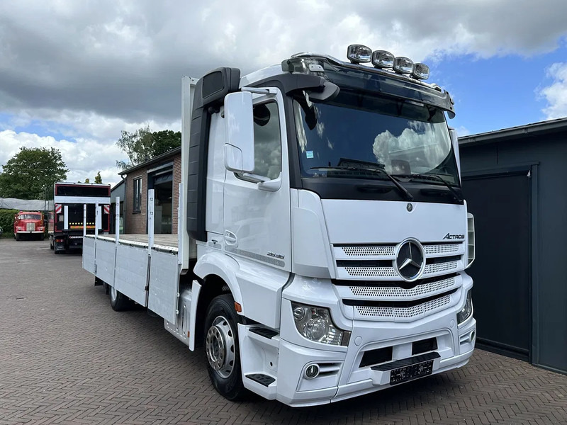 Mercedes-Benz Actros 2636 BDF OPEN LAADBAK CAMERA 380DKM - Platós teherautó: 2 kép. Mercedes-Benz Actros 2636 BDF OPEN LAADBAK CAMERA 380DKM - Platós teherautó: 2 kép.
