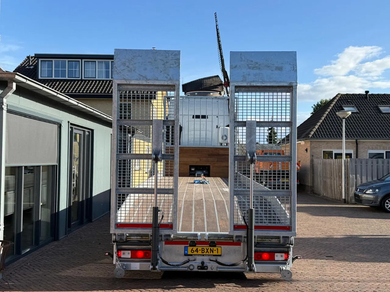 Renault T530 HIGH SHOWTRUCK Unused MULTI Transporter Full Option! - Autószállító teherautó: 4 kép. Renault T530 HIGH SHOWTRUCK Unused MULTI Transporter Full Option! - Autószállító teherautó: 4 kép.