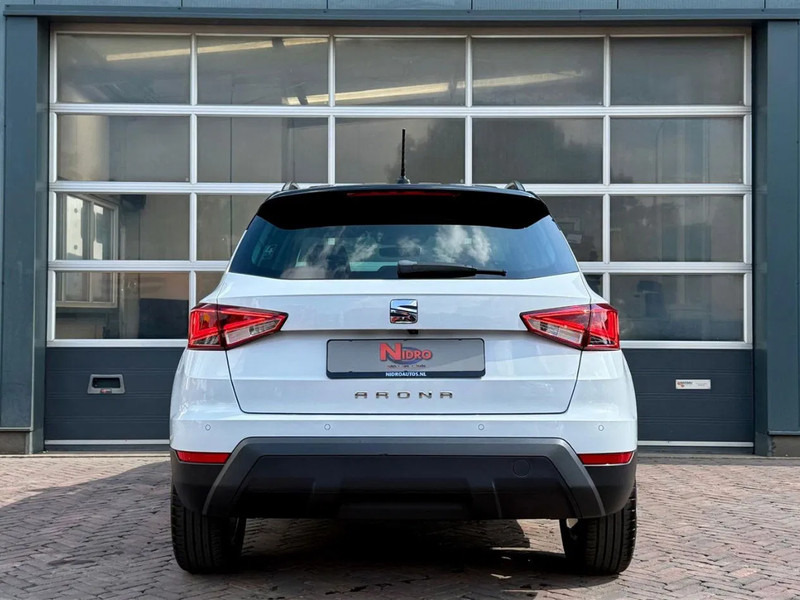 SEAT Arona 1.0 TSI Style Business Intense Carplay Dealeronderhouden Cruise Clima Navi Camera - Terepjáró/ SUV: 5 kép. SEAT Arona 1.0 TSI Style Business Intense Carplay Dealeronderhouden Cruise Clima Navi Camera - Terepjáró/ SUV: 5 kép.