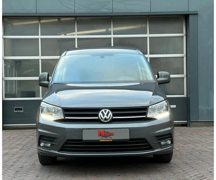Volkswagen Caddy Maxi 2.0 Tdi L2 Dsg Carplay Airco Navi NAP 1e eigenaar Tr Haak Led Lmv - Kis furgon: 2 kép. Volkswagen Caddy Maxi 2.0 Tdi L2 Dsg Carplay Airco Navi NAP 1e eigenaar Tr Haak Led Lmv - Kis furgon: 2 kép.