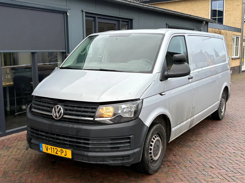 Volkswagen Transporter Lichte Schade 2.0 tdi L2 Carplay PDC boekjes Carpas - Kis furgon: 2 kép. Volkswagen Transporter Lichte Schade 2.0 tdi L2 Carplay PDC boekjes Carpas - Kis furgon: 2 kép.