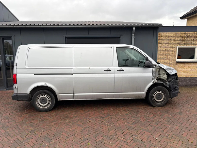 Volkswagen Transporter Lichte Schade 2.0 tdi L2 Carplay PDC boekjes Carpas - Kis furgon: 3 kép. Volkswagen Transporter Lichte Schade 2.0 tdi L2 Carplay PDC boekjes Carpas - Kis furgon: 3 kép.