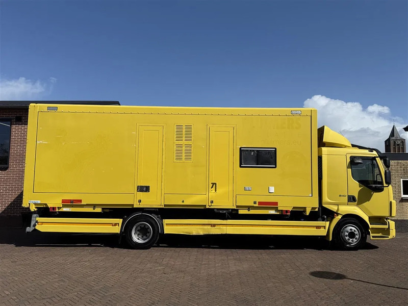 Volvo FL 12.240 2x bed Stand Airco Douche wasbak Heater WITH BOX - Dobozos felépítményű teherautó: 2 kép. Volvo FL 12.240 2x bed Stand Airco Douche wasbak Heater WITH BOX - Dobozos felépítményű teherautó: 2 kép.