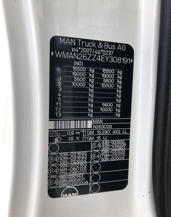 Hőszigetelt teherautó MAN 15.290 Winda Bok otwierany 18 Palet: 24 kép.