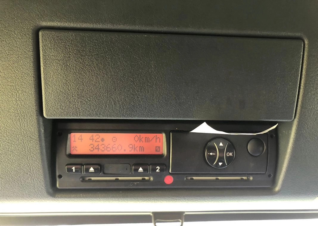 Hőszigetelt teherautó MAN 15.290 Winda Bok otwierany 18 Palet: 7 kép.