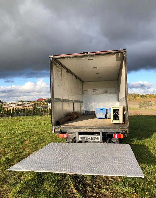 Hőszigetelt teherautó MAN 15.290 Winda Bok otwierany 18 Palet: 21 kép.