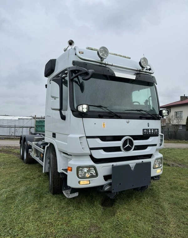 MERCEDES-BENZ ACTROS 2648 SPECJALNY PłUG 6X4!!! - Horgos rakodó teherautó: 3 kép. MERCEDES-BENZ ACTROS 2648 SPECJALNY PłUG 6X4!!! - Horgos rakodó teherautó: 3 kép.