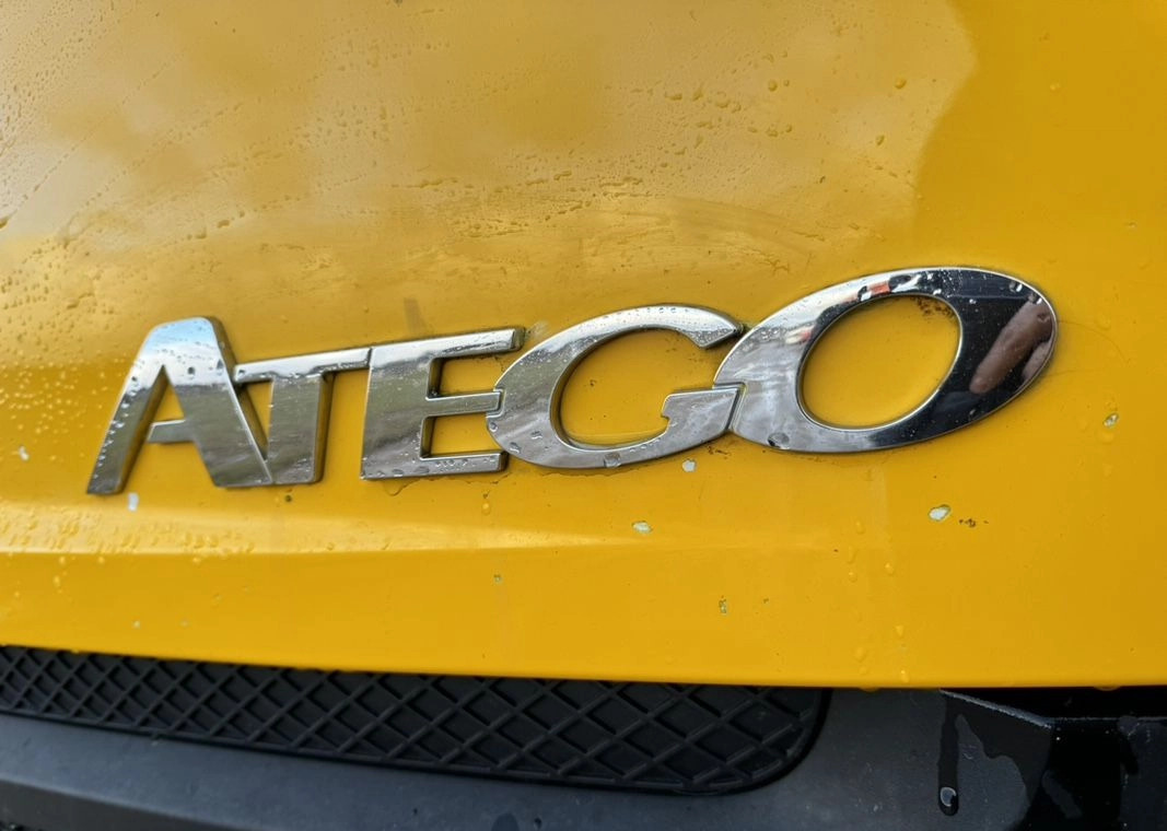 MERCEDES-BENZ ATEGO 1324 Sprowadzony - Hőszigetelt teherautó: 3 kép. MERCEDES-BENZ ATEGO 1324 Sprowadzony - Hőszigetelt teherautó: 3 kép.