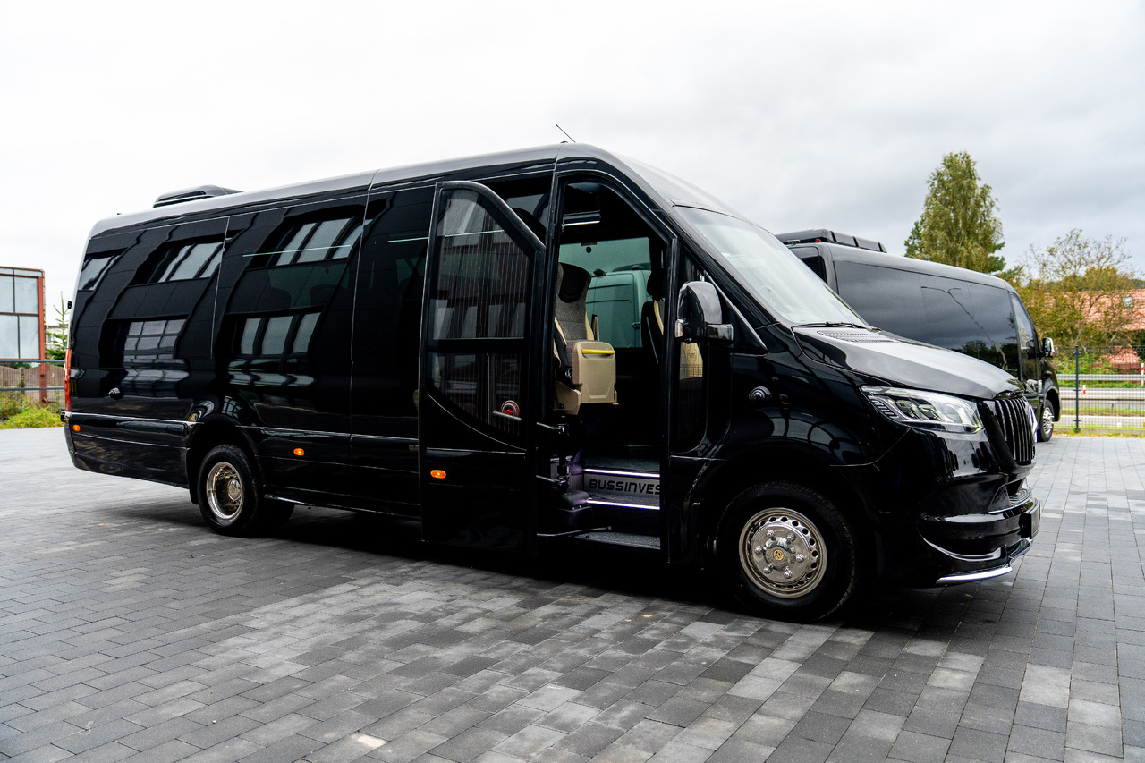 MERCEDES-BENZ SPRINTER 519 CDI (MB BUSPERFECT) - Minibusz, Kisbusz: 2 kép. MERCEDES-BENZ SPRINTER 519 CDI (MB BUSPERFECT) - Minibusz, Kisbusz: 2 kép.