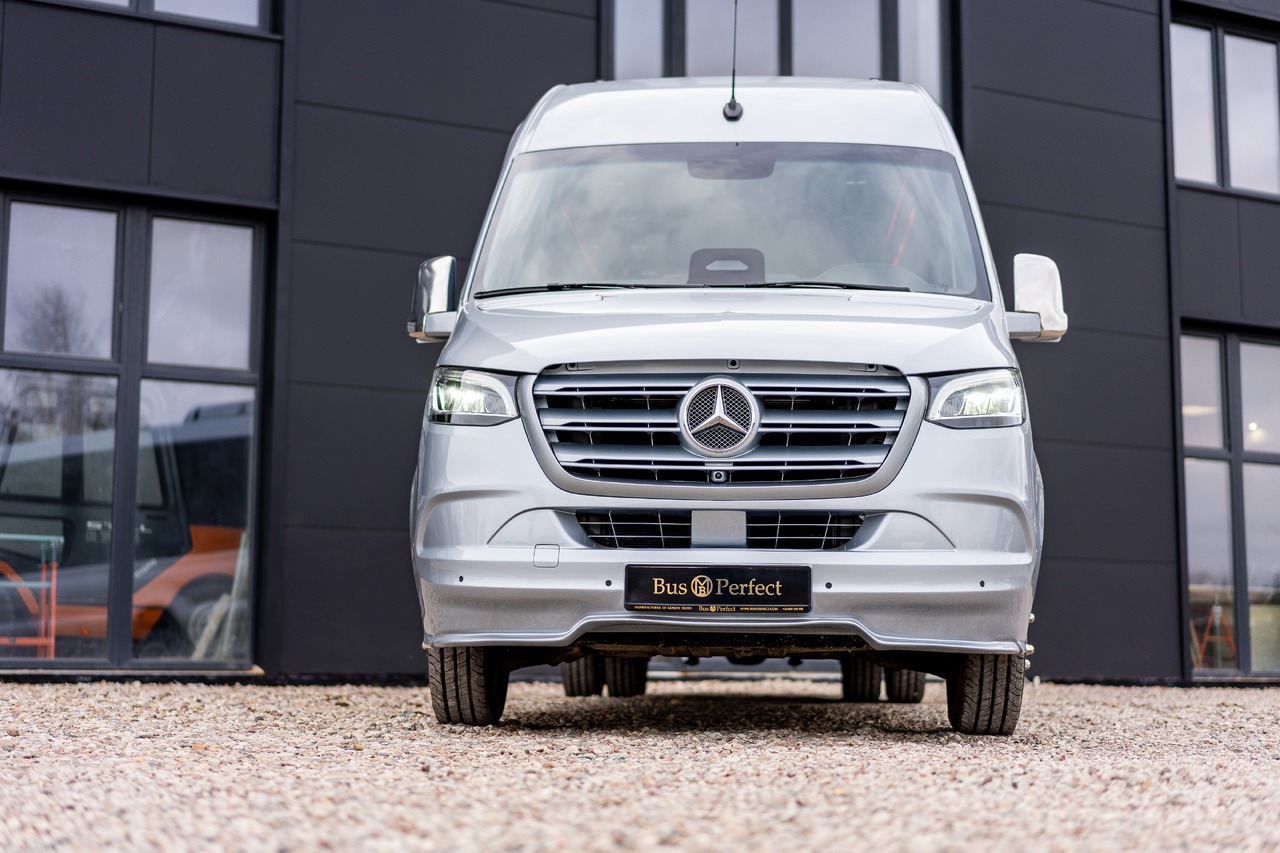 MERCEDES-BENZ SPRINTER 519 CDI (MB BUSPERFECT) - Minibusz, Kisbusz: 3 kép. MERCEDES-BENZ SPRINTER 519 CDI (MB BUSPERFECT) - Minibusz, Kisbusz: 3 kép.