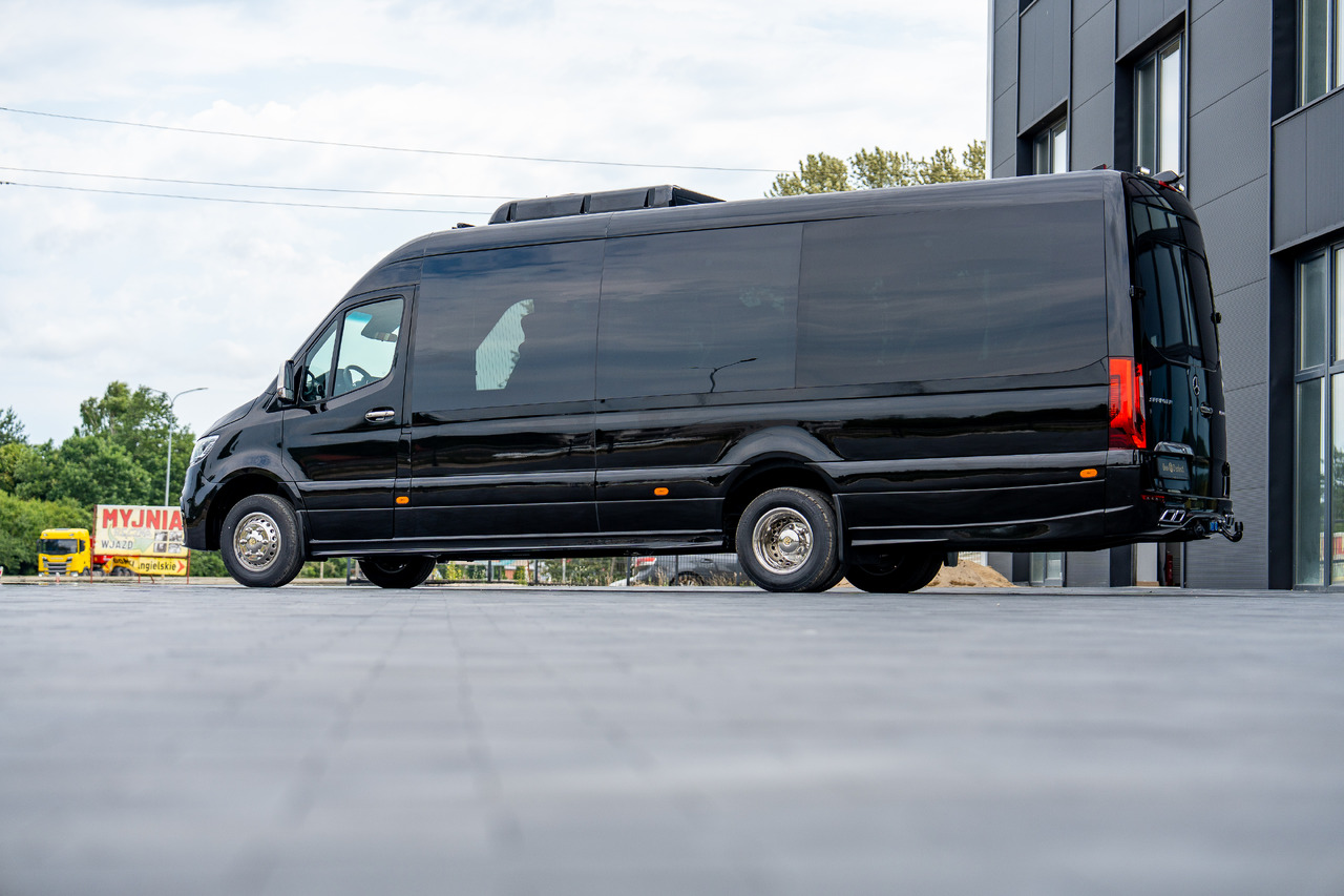 MERCEDES-BENZ SPRINTER 519 CDI (MB BUSPERFECT) - Minibusz, Kisbusz: 4 kép. MERCEDES-BENZ SPRINTER 519 CDI (MB BUSPERFECT) - Minibusz, Kisbusz: 4 kép.