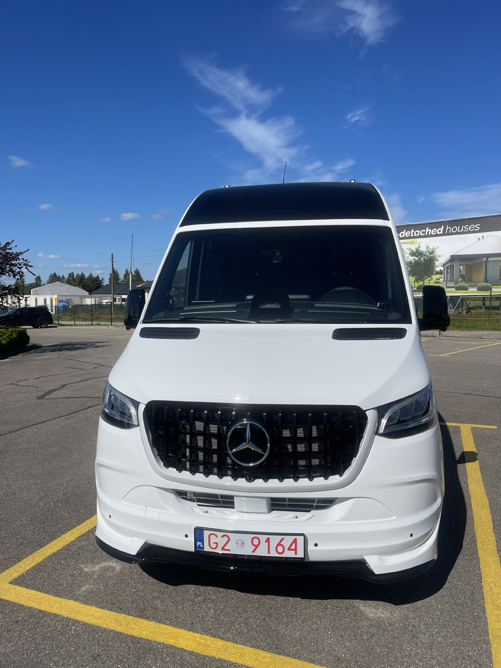 MERCEDES-BENZ SPRINTER 519 CDI (MB BUSPERFECT) - Minibusz, Kisbusz: 2 kép. MERCEDES-BENZ SPRINTER 519 CDI (MB BUSPERFECT) - Minibusz, Kisbusz: 2 kép.
