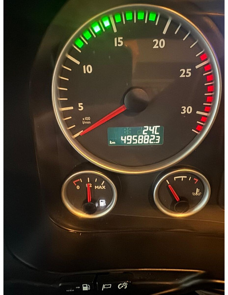 MAN TGS 18.440 - Nyergesvontató: 5 kép. MAN TGS 18.440 - Nyergesvontató: 5 kép.