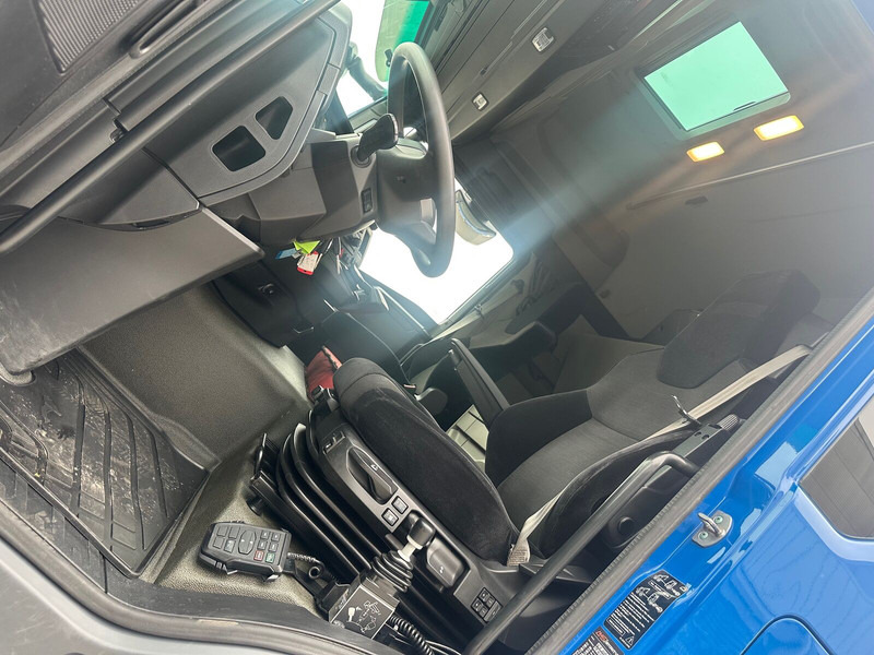 MAN TGS 18.480 4X4Hydrodrive + Kipp-hydraulik - Nyergesvontató: 5 kép. MAN TGS 18.480 4X4Hydrodrive + Kipp-hydraulik - Nyergesvontató: 5 kép.