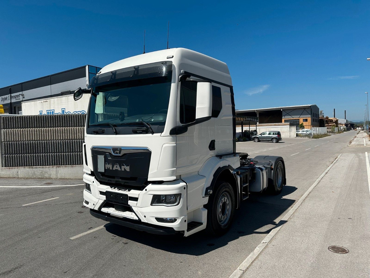 MAN TGS 18.510 4X2 BLS Intarder Kipphydraulik - Nyergesvontató: 2 kép. MAN TGS 18.510 4X2 BLS Intarder Kipphydraulik - Nyergesvontató: 2 kép.