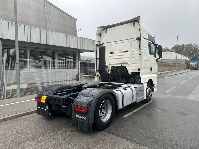 MAN TGX 18.500 - Nyergesvontató: 3 kép. MAN TGX 18.500 - Nyergesvontató: 3 kép.