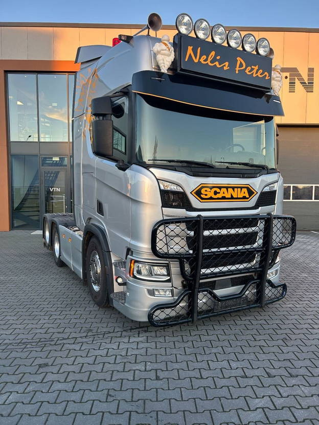 Scania R450 Boogie Showroomconditie - Nyergesvontató: 2 kép. Scania R450 Boogie Showroomconditie - Nyergesvontató: 2 kép.