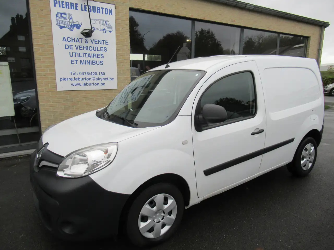 Renault Kangoo 15 DCI GRAND CONFORT CLIM 8250€+TVA/BTW - Kis furgon: 1 kép. Renault Kangoo 15 DCI GRAND CONFORT CLIM 8250€+TVA/BTW - Kis furgon: 1 kép.