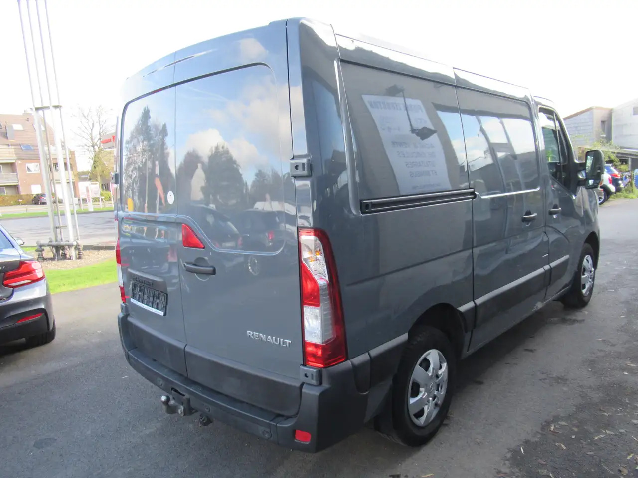 Renault Master L1H1 CLIM CAMERA 14800€+TVA/BTW - Furgon: 2 kép. Renault Master L1H1 CLIM CAMERA 14800€+TVA/BTW - Furgon: 2 kép.