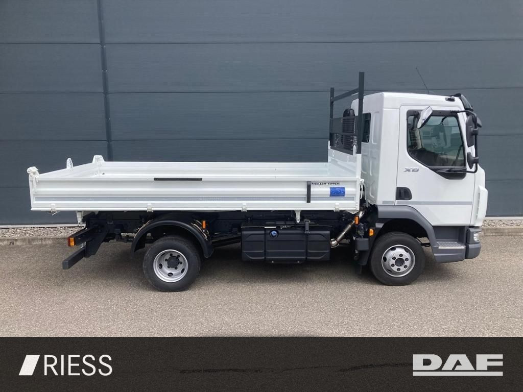 DAF XB 210 FA 7,49to Meiller DSK Typ 3 XB 210 FA 7,4 - Billenőplatós teherautó: 2 kép. DAF XB 210 FA 7,49to Meiller DSK Typ 3 XB 210 FA 7,4 - Billenőplatós teherautó: 2 kép.