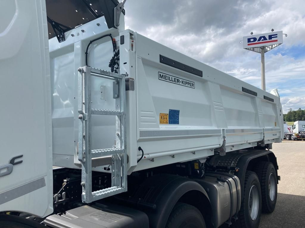 DAF XD 450 FAD 8x4 Meiller Trigenius Bordmatik - Billenőplatós teherautó: 4 kép. DAF XD 450 FAD 8x4 Meiller Trigenius Bordmatik - Billenőplatós teherautó: 4 kép.