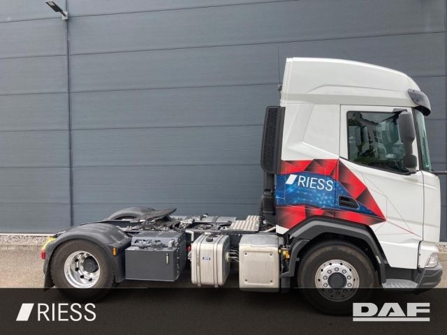 DAF XF 530 FT PXP Alcoa LED Intarder Hydraulik 4x4 - Nyergesvontató: 5 kép. DAF XF 530 FT PXP Alcoa LED Intarder Hydraulik 4x4 - Nyergesvontató: 5 kép.