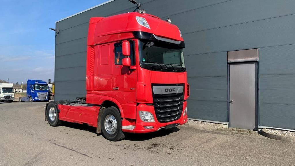 DAF XF 530FT SpurH - Nyergesvontató: 1 kép. DAF XF 530FT SpurH - Nyergesvontató: 1 kép.