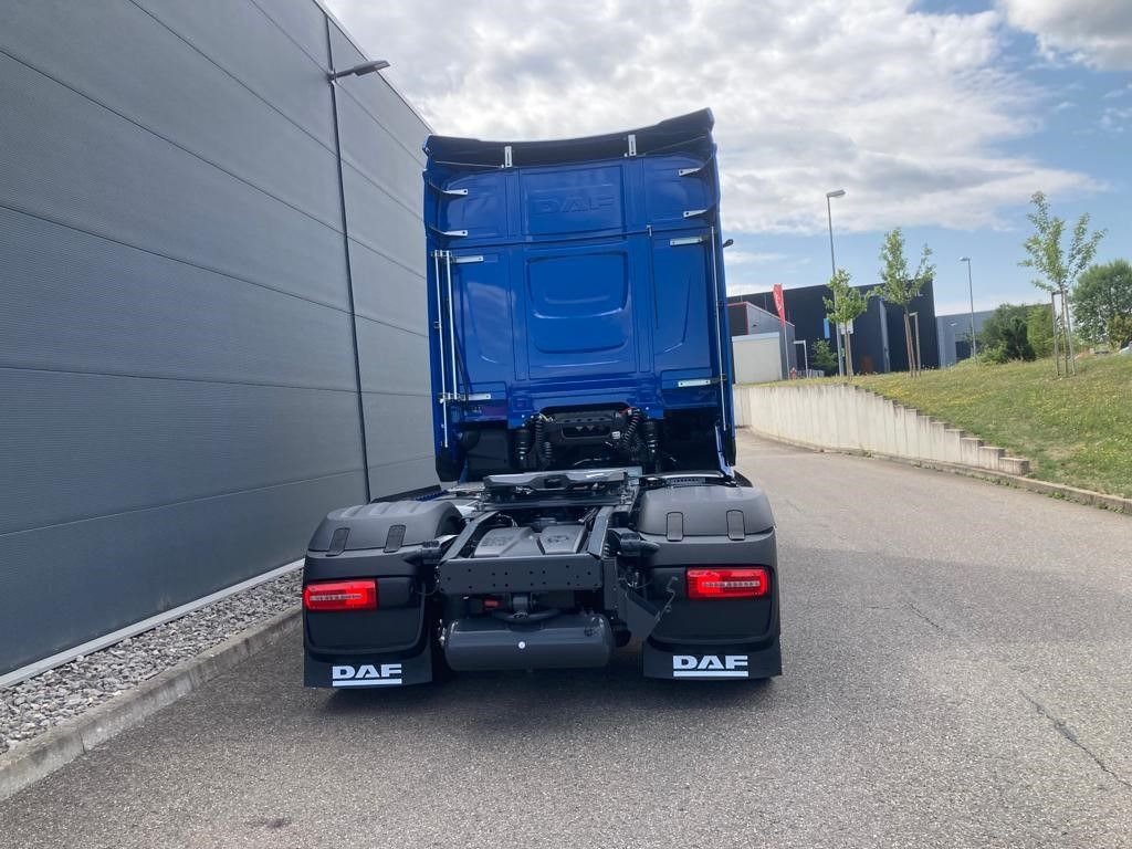 Új Nyergesvontató DAF XG 530 FT Alcoa Intarder Standklima Alcoa Kamera: 7 kép.