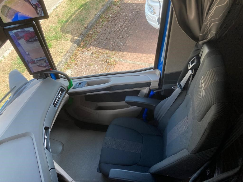 Új Nyergesvontató DAF XG 530 FT Alcoa Intarder Standklima Alcoa Kamera: 13 kép.
