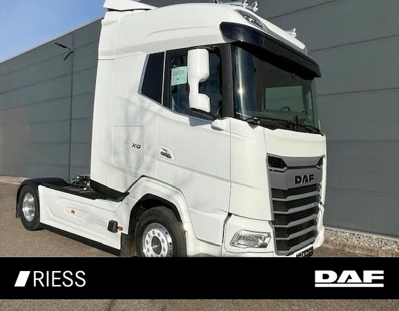 DAF XG 530 FT Alcoa Leder Vollluft Standklima - Nyergesvontató: 1 kép. DAF XG 530 FT Alcoa Leder Vollluft Standklima - Nyergesvontató: 1 kép.