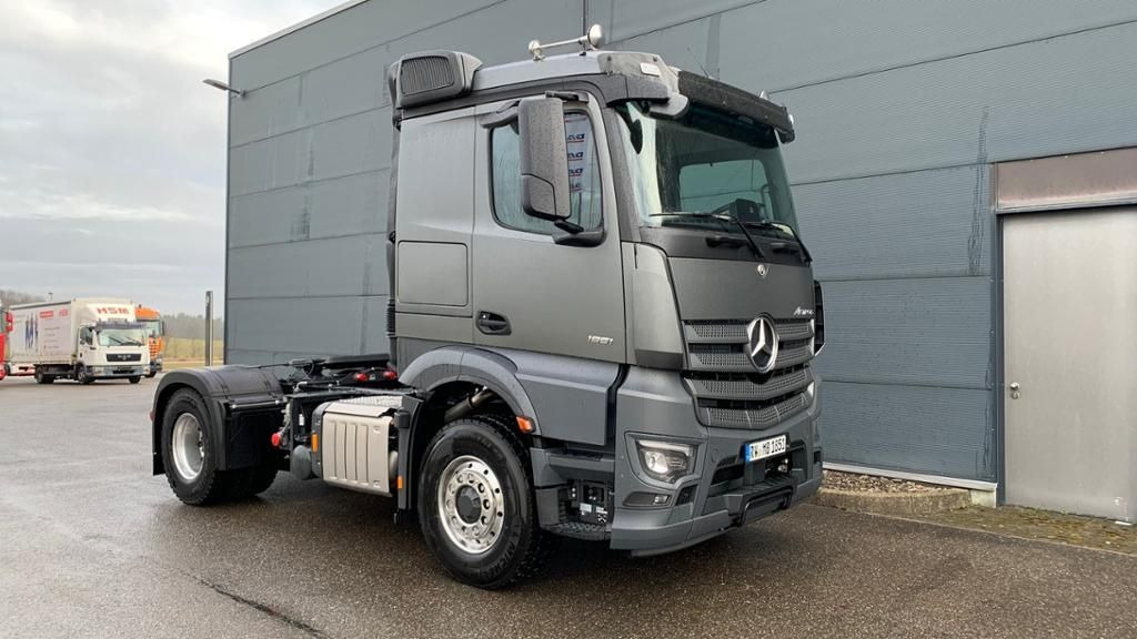 Mercedes-Benz Actros 1851 LS HAD Kipphydraulik ACC AHK AUT LED - Nyergesvontató: 1 kép. Mercedes-Benz Actros 1851 LS HAD Kipphydraulik ACC AHK AUT LED - Nyergesvontató: 1 kép.