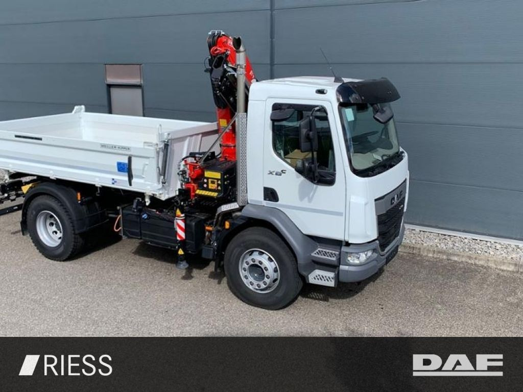 DAF XBC 290 FA Kran / Kipper - Teherautó: 3 kép. DAF XBC 290 FA Kran / Kipper - Teherautó: 3 kép.