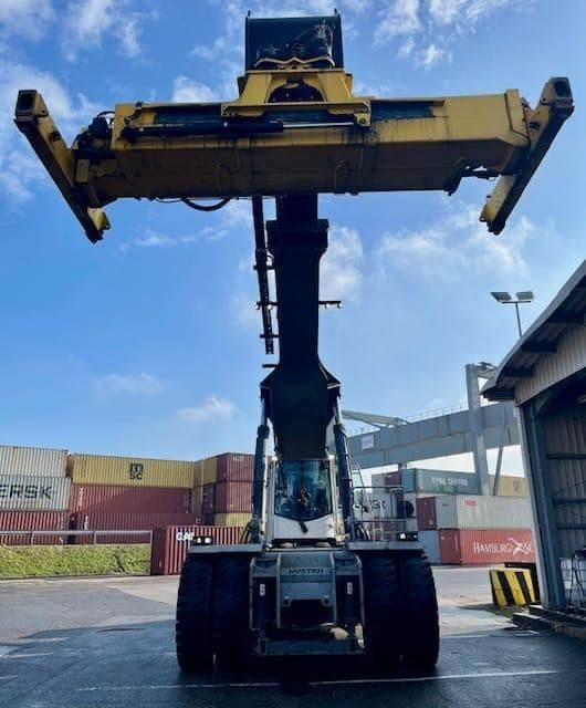 Hyster RS46-41XD/67S - Konténerrakodó: 4 kép. Hyster RS46-41XD/67S - Konténerrakodó: 4 kép.