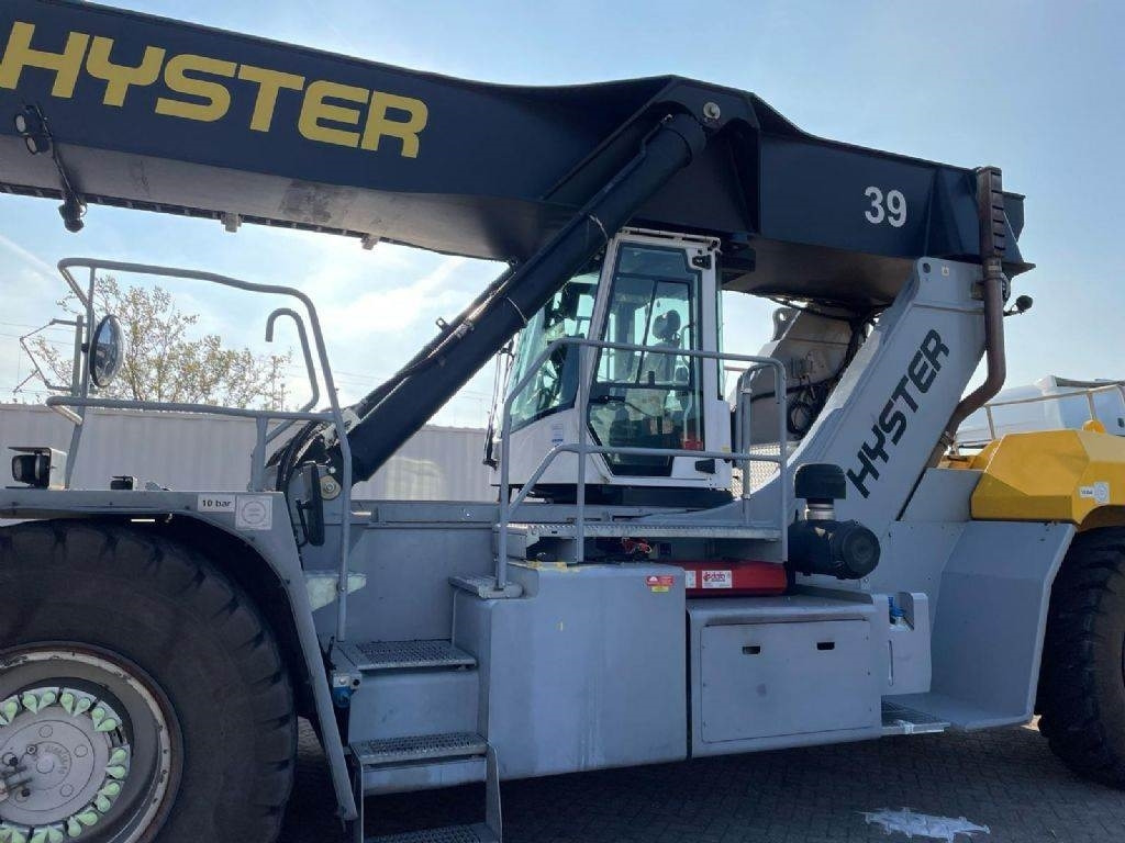 Hyster RS46-41XD/67S - Konténerrakodó: 5 kép. Hyster RS46-41XD/67S - Konténerrakodó: 5 kép.